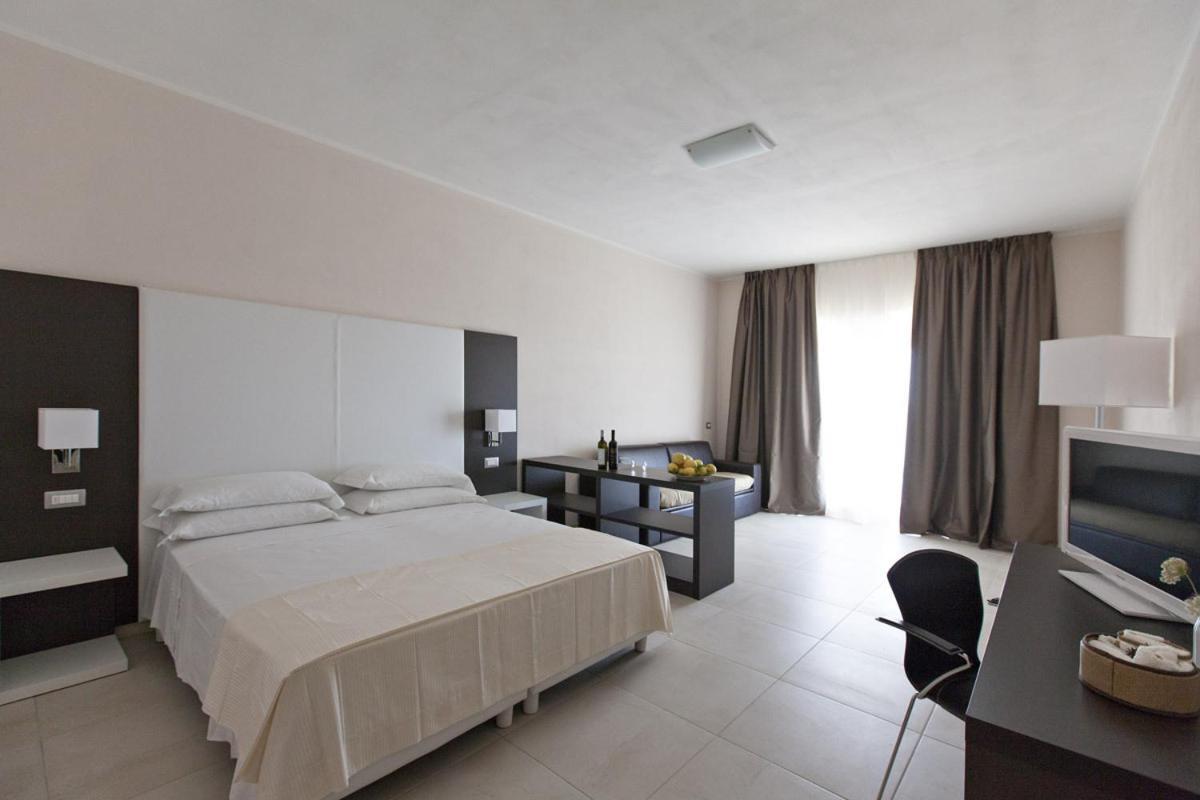 Double Room,322699729:JPEG